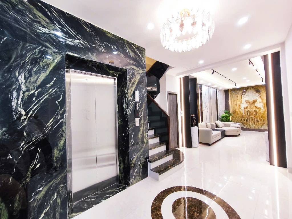 Nhà mới xây cần bán ngay- Đường Lò Đúc, Hà Nội diện tích 52m2 x 6 tầng có thang máy, giá 15.5 Tỷ